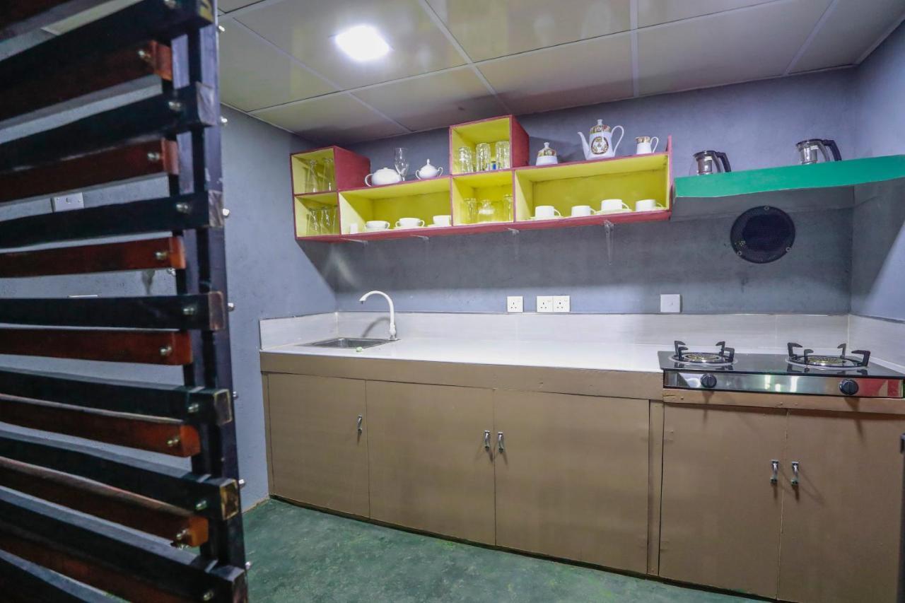 Zircon Ella Bed & Breakfast Bagian luar foto