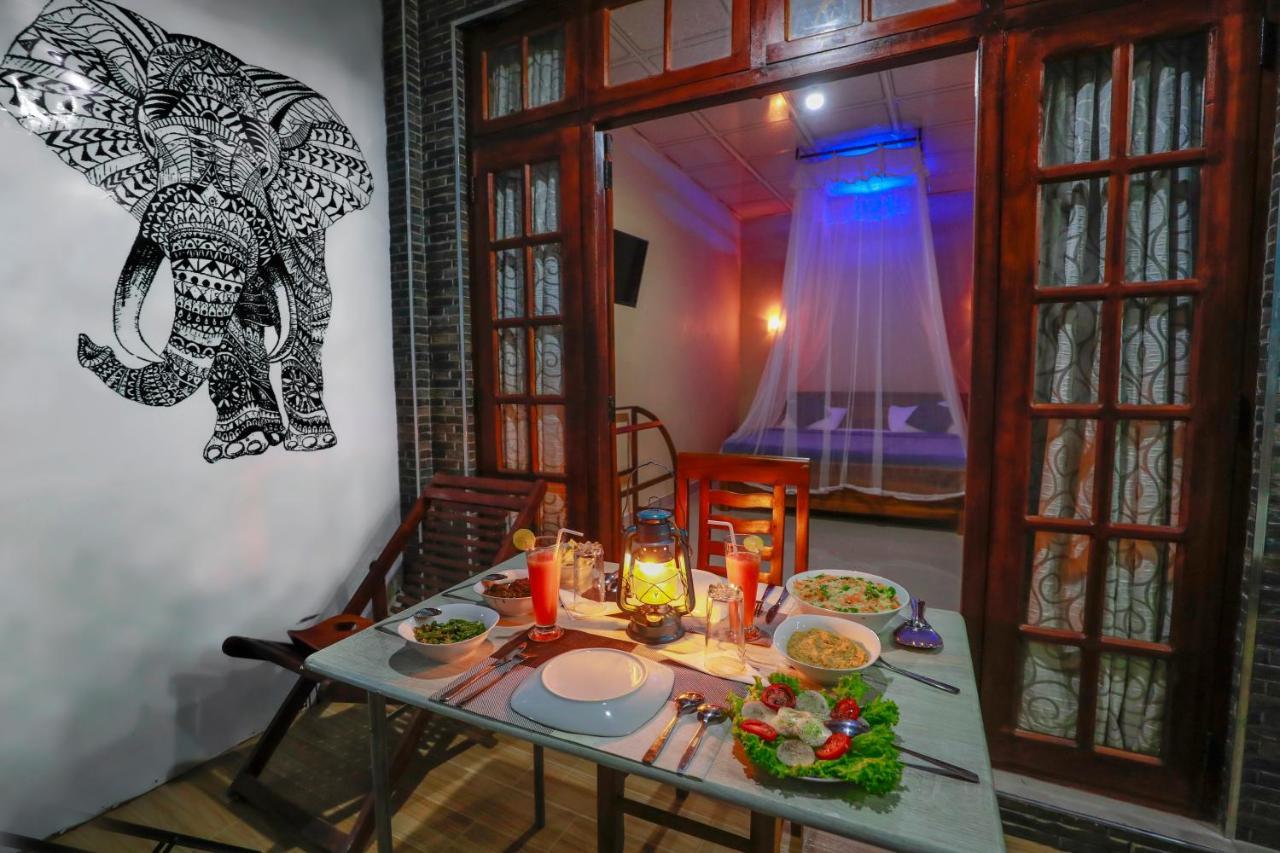 Zircon Ella Bed & Breakfast Bagian luar foto